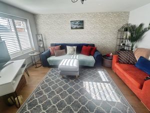 Photo 16- click for photo gallery